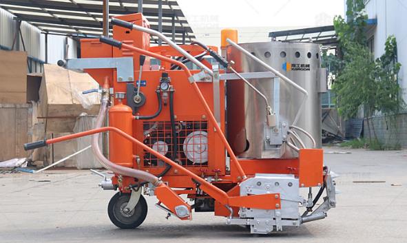 熱熔劃線機涂料融化做對，事工半倍